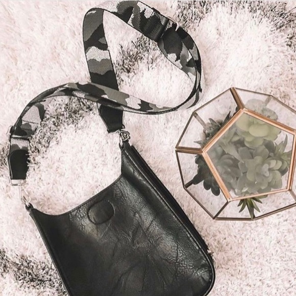 Accessories - Camo purse strap ❤️